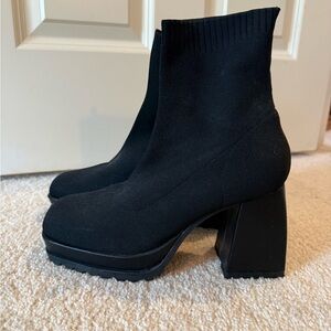 Lulu's Marquise Black Knit Platform Slip-on Sock Booties